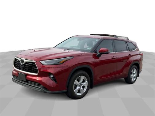 2022 Toyota Highlander LE