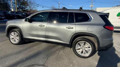2024 GMC Acadia Elevation