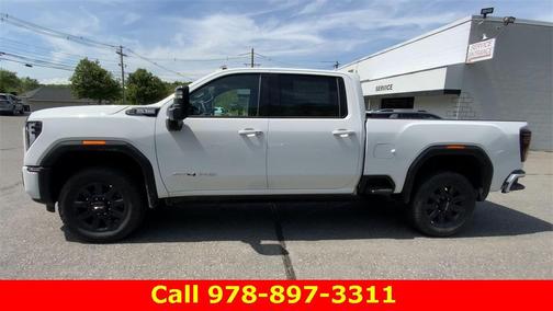 2025 GMC Sierra 2500 AT4
