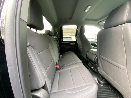 2026 GMC Sierra 2500 SLE