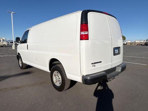 Summit White 2022 Chevrolet Express 2500 WORK VAN