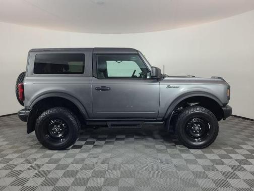 CARBONIZED GRAY METALLIC 2022 Ford Bronco BLACK DIAMOND