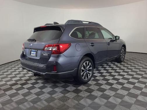 Carbide Gray Metallic 2017 Subaru Outback 2.5I LIMITED