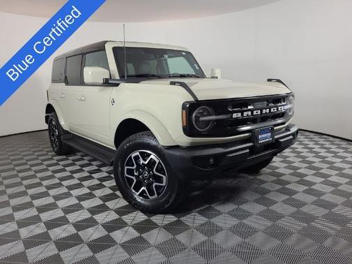 DESERT SAND 2025 Ford Bronco OUTER BANKS