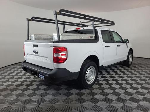 OXFORD WHITE 2022 Ford Maverick XL