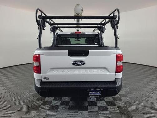 OXFORD WHITE 2025 Ford Maverick XL
