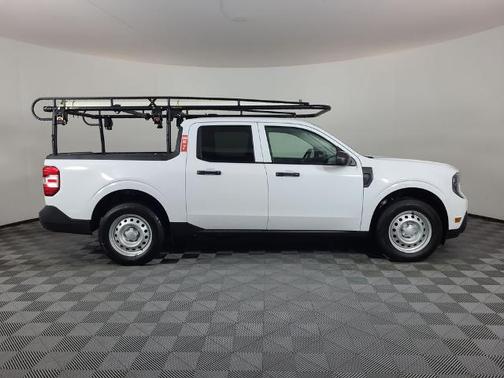 OXFORD WHITE 2025 Ford Maverick XL