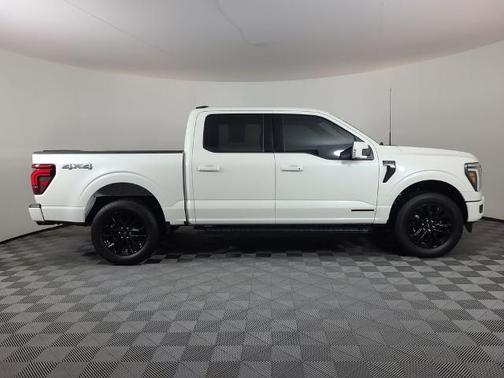 STAR WHITE METALLIC TRICOAT 2025 Ford F-150 LARIAT