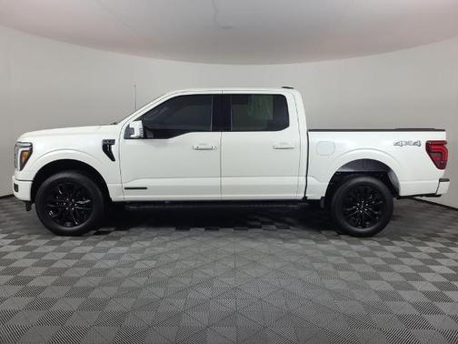STAR WHITE METALLIC TRICOAT 2025 Ford F-150 LARIAT