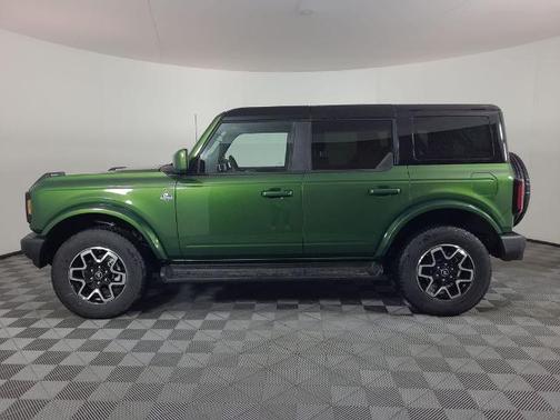 ERUPTION GREEN METALLIC 2025 Ford Bronco OUTER BANKS
