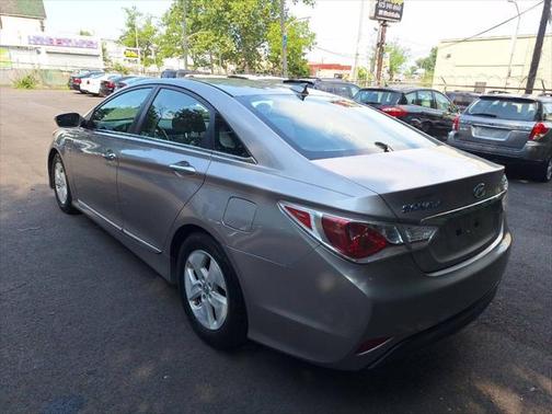2012 Hyundai SONATA Hybrid Base