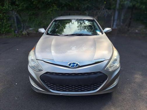 2012 Hyundai SONATA Hybrid Base