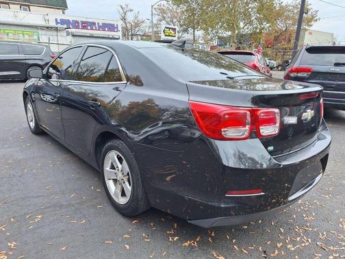 2015 Chevrolet Malibu 1LS