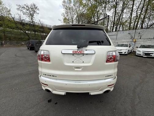 2011 GMC Acadia Denali