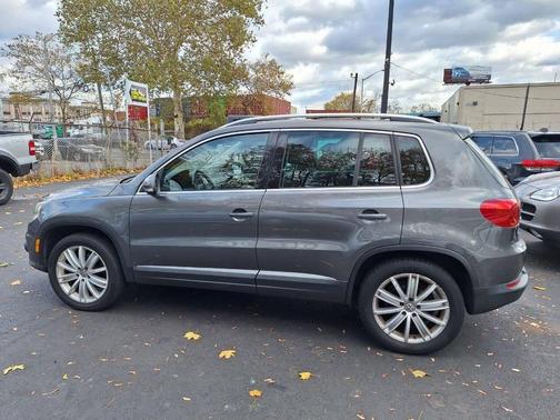 2012 Volkswagen Tiguan SE