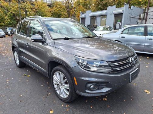 2012 Volkswagen Tiguan SE