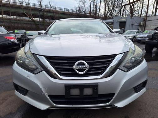 2016 Nissan Altima 2.5 SR