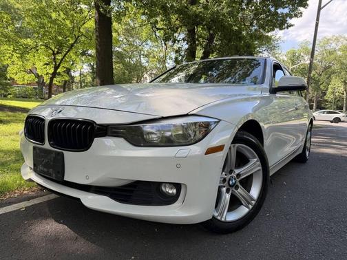 White 2014 BMW 328 328i xDrive AWD 4dr Sedan SULEV