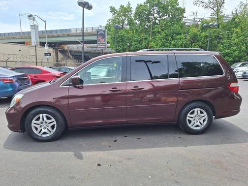Burgundy 2007 Honda Odyssey EX-L