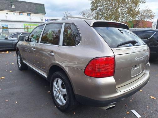 2004 Porsche Cayenne Cayenne
