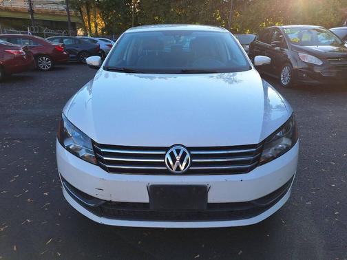 2014 Volkswagen Passat 1.8T S