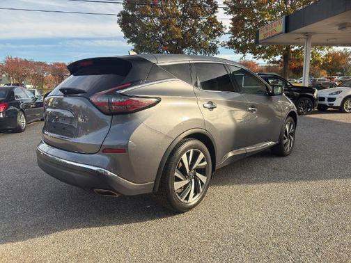 2023 Nissan Murano SL FWD