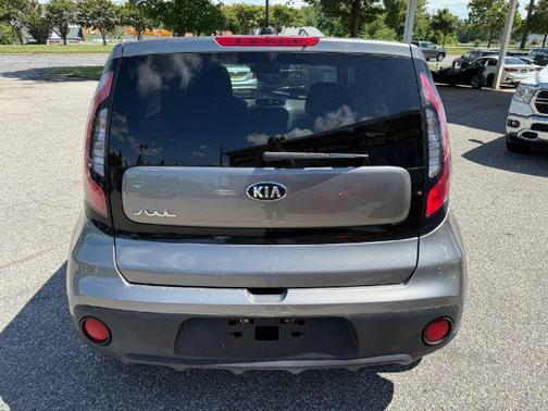 2017 Kia Soul Base