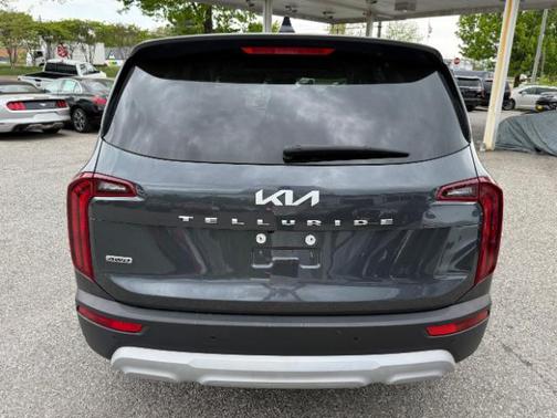 2022 Kia Telluride LX