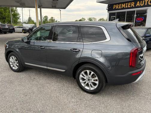 2022 Kia Telluride LX