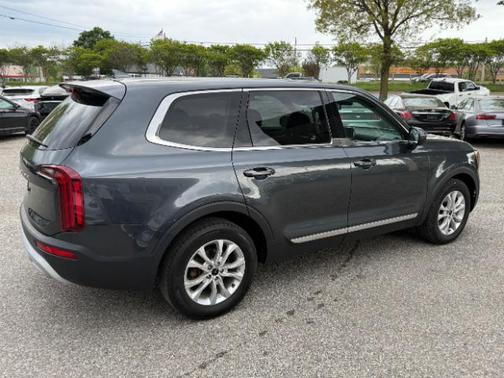 2022 Kia Telluride LX