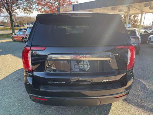 2021 GMC Yukon 4WD AT4