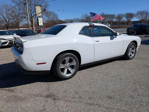 2019 Dodge Challenger SXT