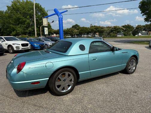 2002 Ford Thunderbird Base