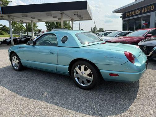 2002 Ford Thunderbird Base