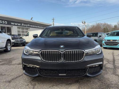 2019 BMW 740 MSPORT