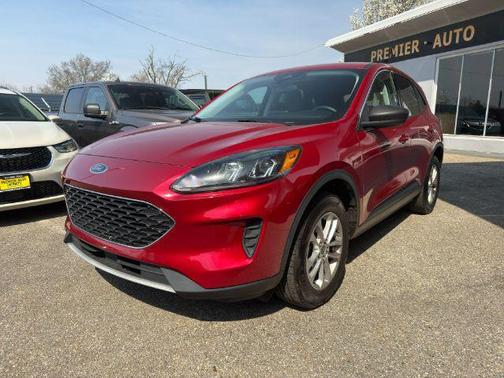 Rapid Red Metallic Tinted Clearcoat 2022 Ford Escape SE