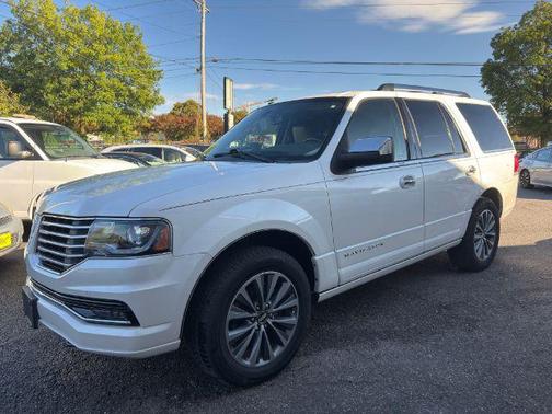 2017 Lincoln Navigator Select