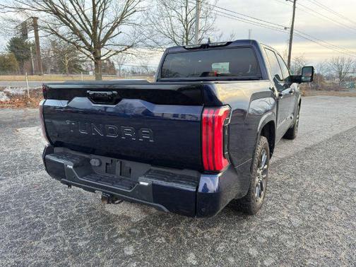 2022 Toyota Tundra Platinum