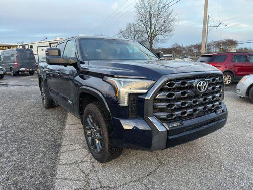 2022 Toyota Tundra Platinum