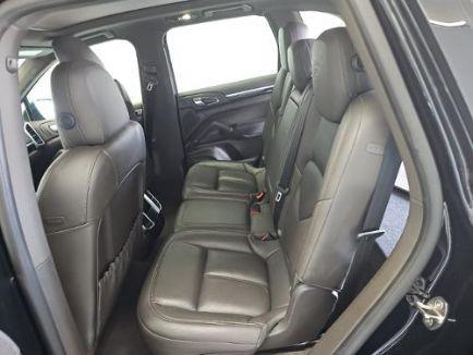 2018 Porsche Cayenne Platinum Edition