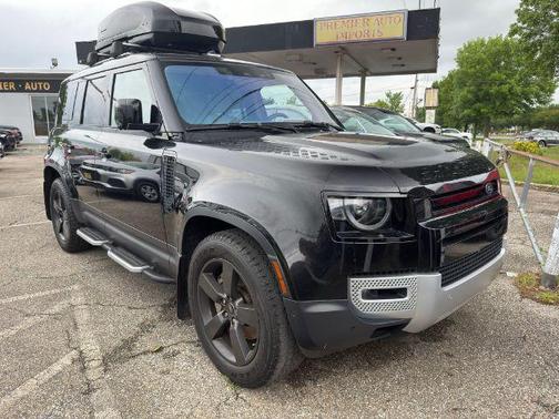 Santorini Black Metallic 2020 Land Rover Defender 110 SE