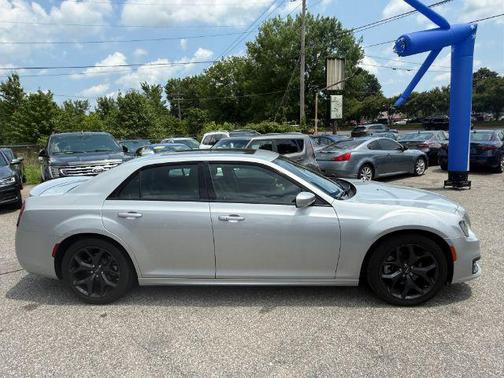 2022 Chrysler 300 S