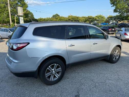 2017 Chevrolet Traverse 2LT