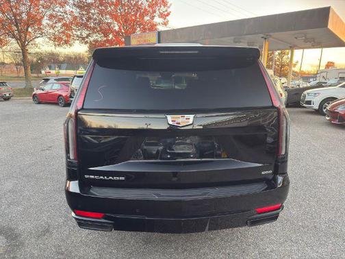 2023 Cadillac Escalade ESV Sport