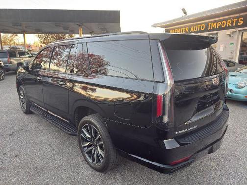 2023 Cadillac Escalade ESV Sport