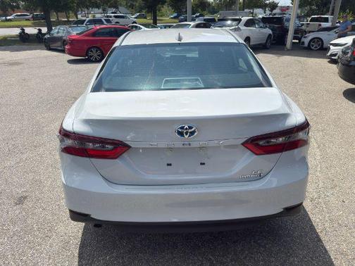 2022 Toyota Camry LE