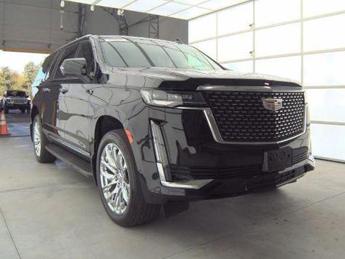 2022 Cadillac Escalade ESV Premium Luxury