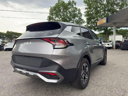 Steel Gray 2024 Kia Sportage LX