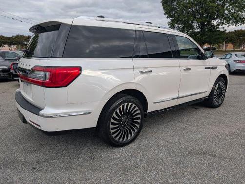 2019 Lincoln Navigator Black Label
