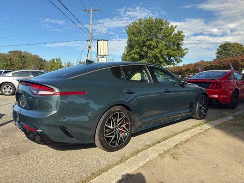 2023 Kia Stinger GT-Line